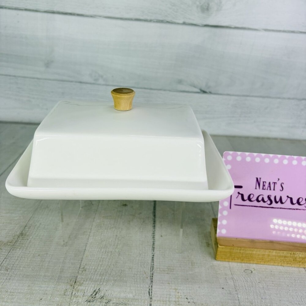 Dowan White Bone China Farmhouse Wooden Handle 2 Stick Lidded Butter Cheese Dish